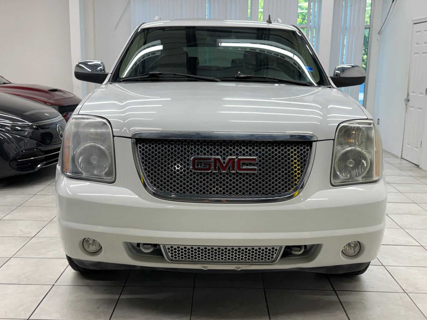 gmc yukon xl 2007 1GKFK66847J261287 image gmc yukon xl 2007 1GKFK66847J261287 image